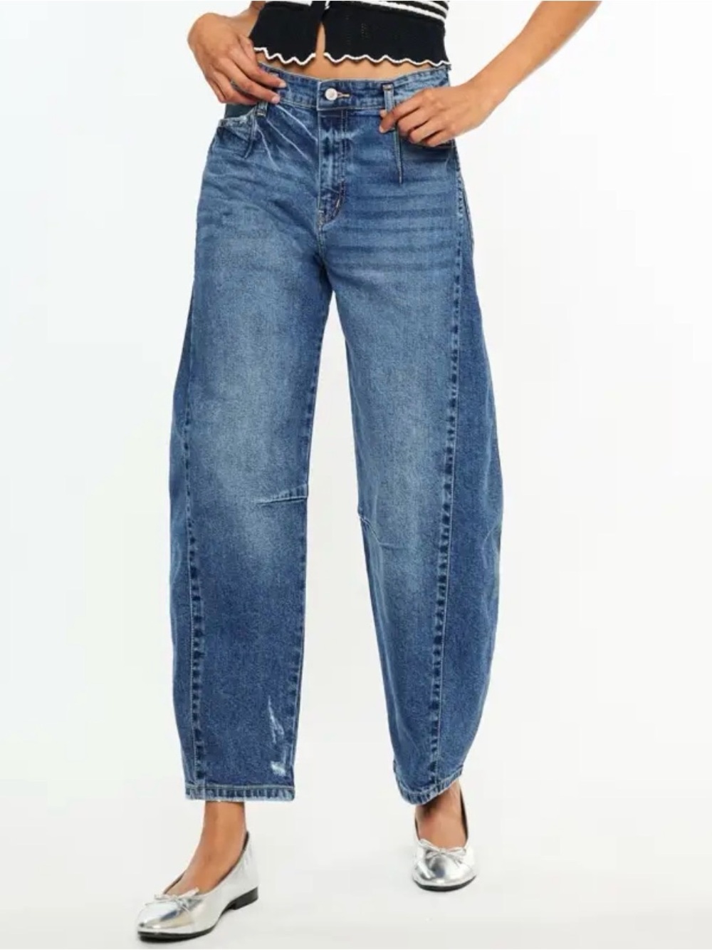 NWT Kancan Low-Slung Horseshoe Barrel Jeans Yolanda